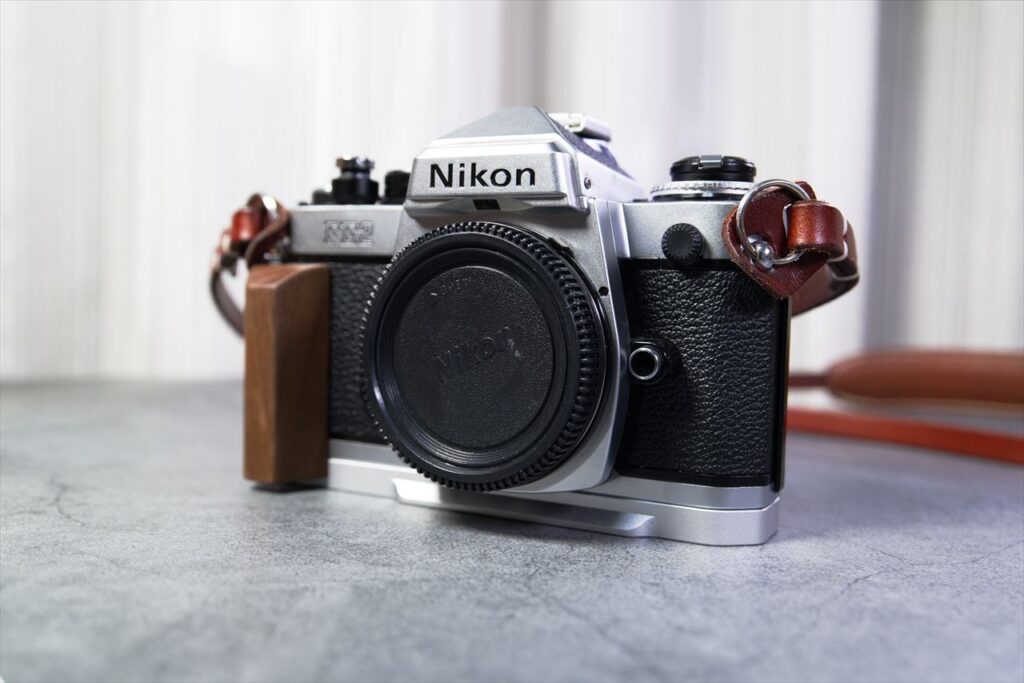 Nikon FE2左斜め前写真