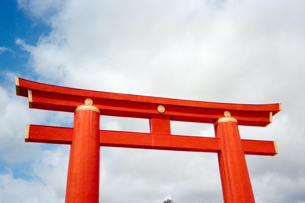 平安神宮前の鳥居