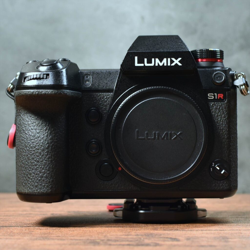 LUMIX S1R