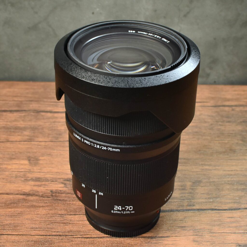 LUMIX SPRO 24-70mm F2.8